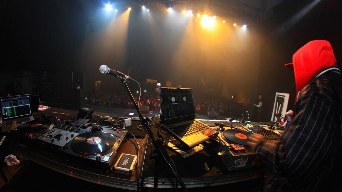 SHYNE: 2622 LGND Tour with Barrington Levy and Lil' Cease